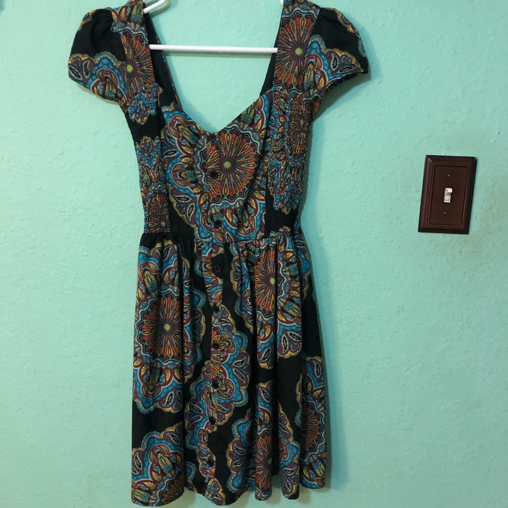 PERFECT SPRING DRESS SIZE SMALL - Picture 5 of 5